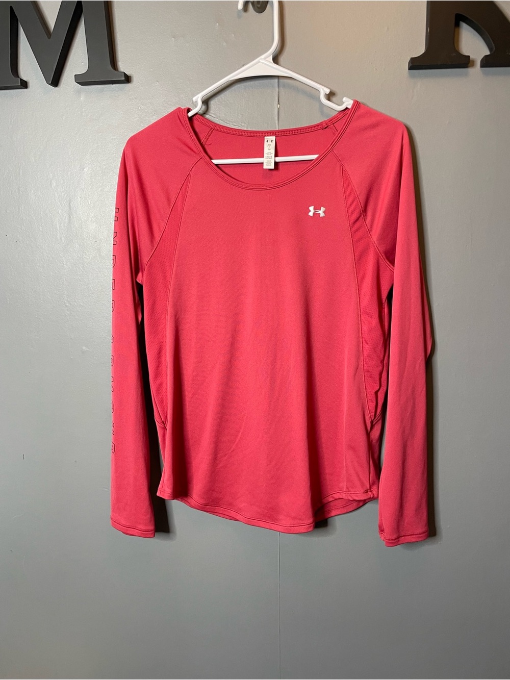 Under Armour Women's Long-Sleeve Logo Performance Top - Pink size small